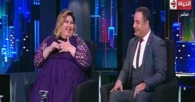 فيديو.. أعضاء فريق "مسرح شو" يروون تفاصيل تجربتهم في محاكاة زمن الفن الجميل