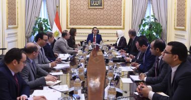 رئيس الوزراء: 100% زيادة بموازنة الصحة الجديدة.. 5 مليارات جنيه للرعاية المركزة وحضّانات الأطفال والطوارىء.. ويؤكد: تكليفات من الرئيس السيسى بتقديم خدمة طبية مميزة.. والوزارة مستمرة فى تنفيذ التكليفات الرئاسية