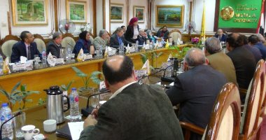 تعرف على تفاصيل انعقاد اجتماع مجلس العمداء الطارئ بجامعة المنيا 