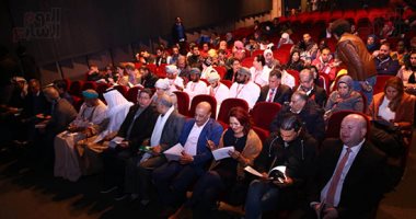 دقيقة حداد على روح الكاتب الراحل لينين الرملى قبل افتتاح أيام القاهرة للمونودراما