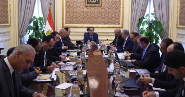 صور.. رئيس الوزراء يتابع تنفيذ مشروع استصلاح وتنمية الـ1.5 مليون فدان
