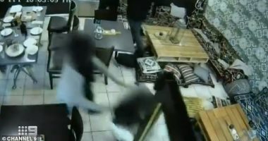 3 مسلحين يقتحمون مطعم "فلفلة" المصرى فى أستراليا.. صور