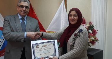 مستشفيات بنها الجامعية تنجز 100٪فى الرد على الشكاوى الاليكترونية