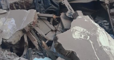صور..حى غرب شبرا الخيمة: العقار المنهار صدر له قرار ترميم وإخلائه من السكان 