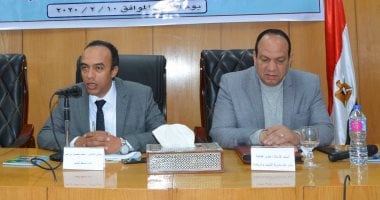 صور.. نائب محافظ المنيا يشرح لبرلمان الشباب أهمية الأمن القومى المصرى الأفريقى