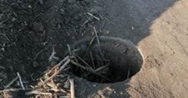 بلاعات الصرف الصحى مفتوحة أمام الطلاب.. شكوى أهالى كفر على شرف بالقليوبية