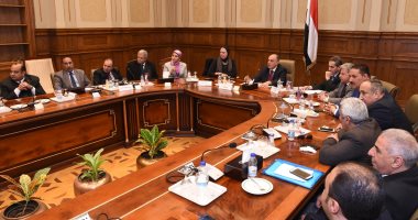 رئيس لجنة "مشروعات النواب": لدينا فرصة لتطوير المنتج المحلى والنهوض بالصناعة