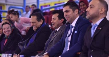 وزير الرياضة يشهد افتتاح البطولة الأفريقية للريشة الطائرة باستاد القاهرة 