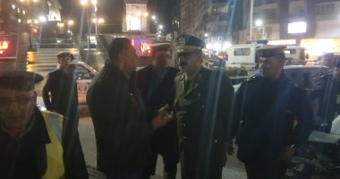 محافظ الدقهلية فى جولة ليلية لضبط حركة المرور بمدينة المنصورة 