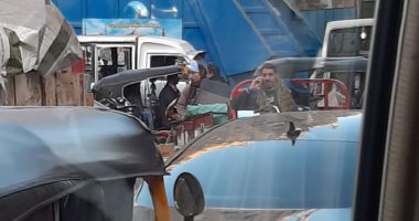 شكوى من زحام شارع القومية بإمبابة بسبب السير عكس الاتجاه
