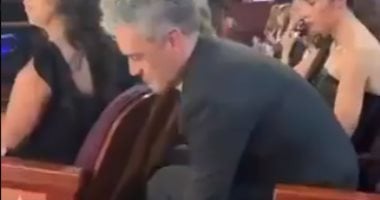 تايكا وايتيتى يخبئ جائزة أوسكار تحت الكراسي خوفا من الحسد.. فيديو