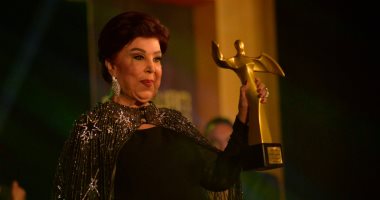 رجاء الجداوى عن تكريمها بمهرجان أفلام المرأة: "هعيط من الفرحة"
