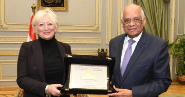 على عبد العال يستقبل وفد جمعية الصداقة المصرية الفرنسية بالبرلمان الفرنسى
