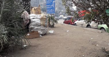 "سيبها علينا".. شكوى من انتشار القمامة بحى المنيل