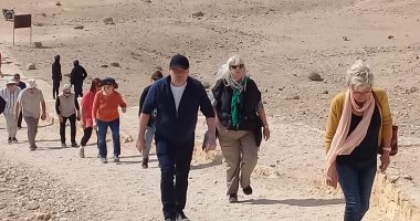 صور.. وفد سياحى من 3 دول يزور آثار المنيا