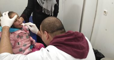 صحة أسوان توقع الكشف المجانى على 1803 مواطنين بقرية سبيل أبو ناجى.. صور