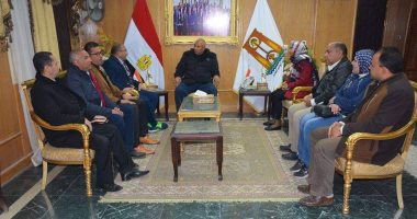 محافظ الوادى الجديد: التعاقد مع أطباء فى تخصصات نادرة من جامعة المنصورة