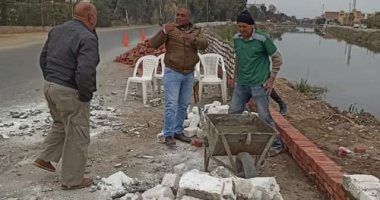 صور.. محافظة الجيزة تبدأ إنشاء سور على ترعة المريوطية فى أبو النمرس