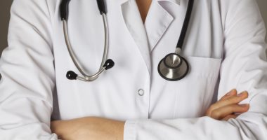 النمسا: عقوبة الطبيب المتحرش بـ109 مريض تصل عقوبته إلى السجن 15 عاما