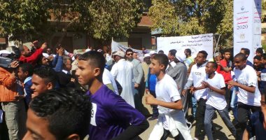 صور.. وزير الرياضة ومحافظ أسوان يطلقان شارة ماراثون "الرياضة للجميع" بنصر النوبة