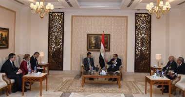 وزير البترول يستقبل مفوض وزارة الخارجية والتجارة المجرى لبحث التعاون المشترك