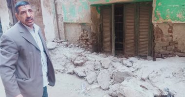 سيبها علينا.. أهالى فاقوس يطالبون بإزالة للعقارات الآيلة للسقوط.. فيديو