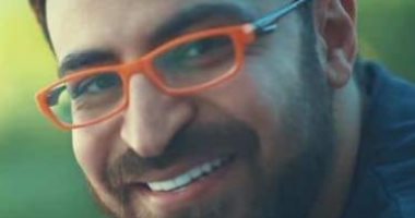 أحمد يونس: لم أتردد فى تَنفيذ فكرة "أتوبيس السعادة" والمجتمع فى حاجة للبهجة
