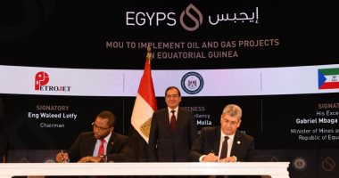 البترول توقع مذكرتى تفاهم لتنفيذ أعمال المشروعات البترولية بغينيا الاستوائية