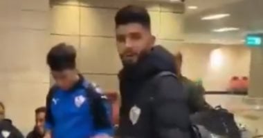 شاهد..فرجانى ساسى لمشجع: "هناخد الكأس غصب عنك يا أهلاوى"