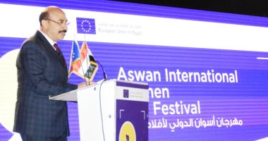 صور.. تطوير البنية التحتية ومعامل طاقة شمسية ضمن تطوير التعليم الفنى بأسوان