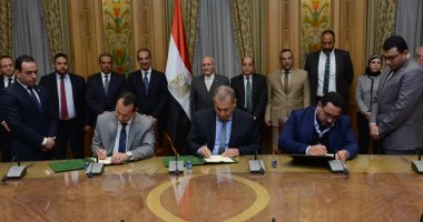 مذكرة تفاهم "لتجديد إطارات الشاحنات والمعدات الثقيلة" بين الاتصالات والإنتاج الحربى 