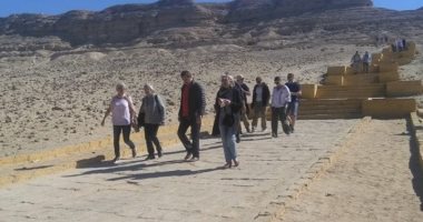 صور.. المناطق الأثرية بمحافظة المنيا تستقبل وفدا سياحيا من ألمانيا