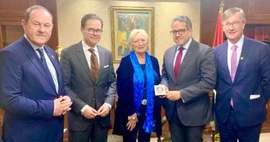 الصداقة الفرنسية المصرية: السائحون الفرنسيون تضاعفوا وسنطور سقارة.. صور