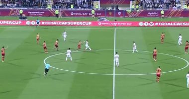 الزمالك يتقدم على الترجى 1 / 0 فى شوط تفوق أبيض بالسوبر الإفريقى