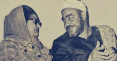 5 صور من حياة النقشبندى.. صداقته بأم كلثوم وأوامر السادات وراء إنشاد "مولاى"