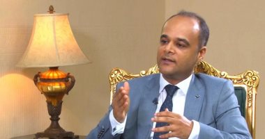 المتحدث الرسمى للحكومة لـ" اليوم السابع": مشاركة 36 نائب محافظ فى اجتماع مجلس المحافظين حدث تاريخى.. ونجاحهم يعنى نجاح المحافظ.. ورئيس الوزراء قال لهم "عليكم أن تَثبُـتـوا أمام الصعاب لتُثبِتـوا جدارتكم"