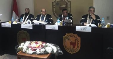 كلية الآثار بالأقصر تناقش رسالتين ماجستير لطالبين من العراق
