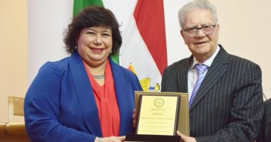 وزيرة الثقافة تعتمد توصيات المؤتمر الـ 25 للمجمع العربى للموسيقى  