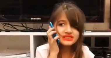 ابن الوز عوام.. "آيلا" ابنة نانسى عجرم فى مشهد تمثيلى على "تيك توك".. فيديو