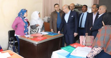 صور.. إحالة مدير الشئون الإدارية بإدارة بنى سويف الهندسية للتحقيق لتدنى مستوى النظافة