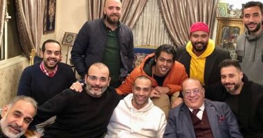 "مش هتقدر".. رسالة صلاح عبد الله إلى أيمن بهجت قمر بعد قرار اعتزاله تأليف الأغانى
