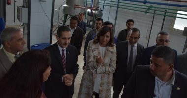 وزيرة الهجرة تزور قرية شبرابلولة معقل إنتاج العطور في الغربية.. صور
