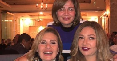 يسرا وليلى علوي وإلهام شاهين نجمات يتألقن في مهرجان أيام القاهرة للدراما