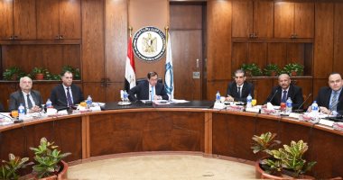 وزير البترول يعتمد الموازنة التخطيطية لشركتى رشيد والبرلس 2020/2021