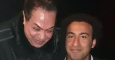 على ربيع يشارك حكيم غناء "ليلة بمبى" في فيديو على تيك توك