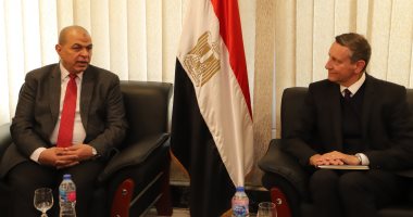 وزير القوى العاملة يبحث مع السفير الألمانى تطوير مراكز التدريب المهنى