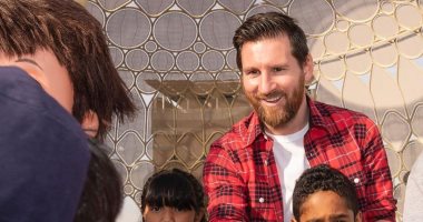 عشاق برشلونة يستقبلون ليونيل ميسي في فعاليات أكسبو 2020 بدبي