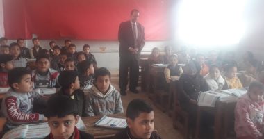 وكيل تعليم الغربية يكلف باستخدام المطهرات فى النظافة وسد العجز ببعض التخصصات