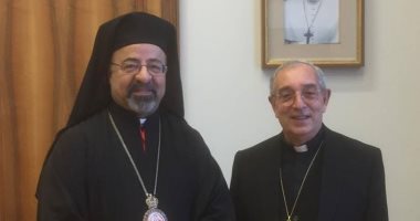 بطريرك الأقباط الكاثوليك يلتقى نائب بابا الفاتيكان بالعاصمة الإيطالية