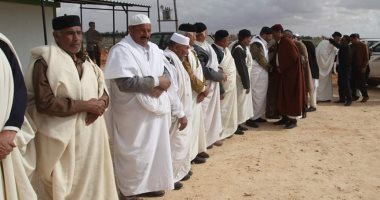 ترهونة تحتضن أكبر ملتقى للقبائل الليبية على مدار يومين .. التأكيد على دعم الجيش الليبى ورفض التدخل التركى أبرز القضايا المطروحة على طاولة شيوخ وأعيان ليبيا .. المطالبة بإجراء الانتخابات وفق دول زمنى أهم الشواغل